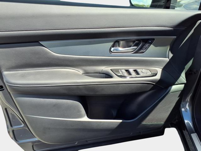 Photo of 2025 Gun Metallic Nissan Murano