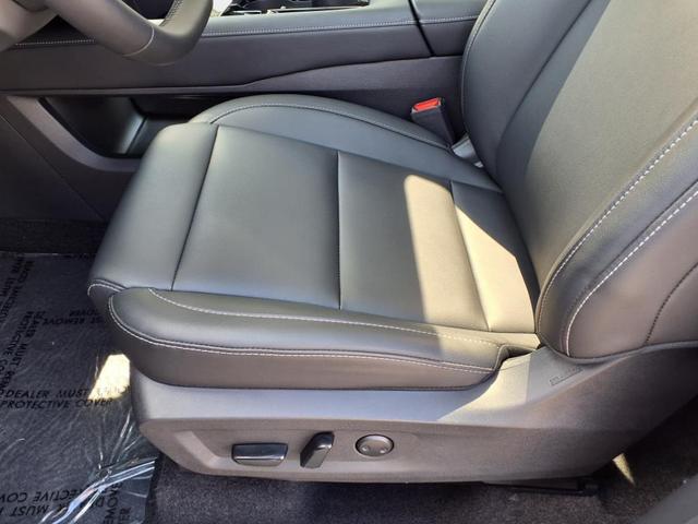 Photo of 2025 Gun Metallic Nissan Murano