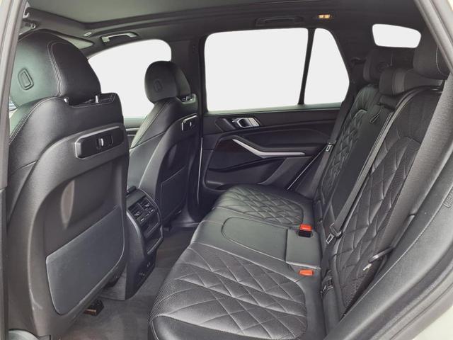 Photo of 2024 Alpine White BMW X5