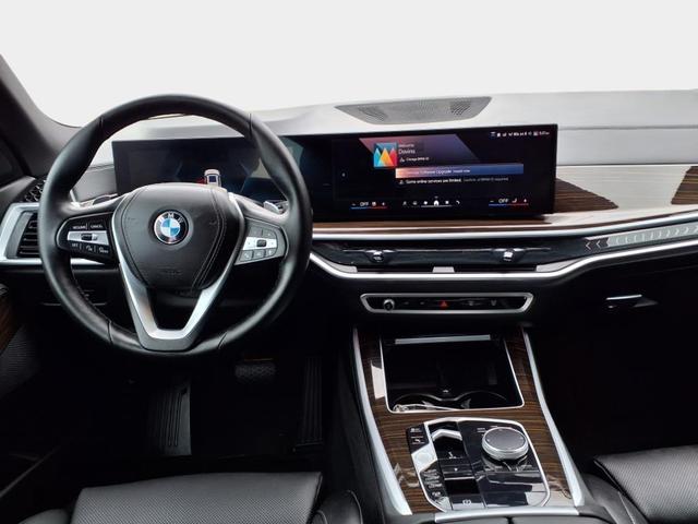 Photo of 2024 Alpine White BMW X5