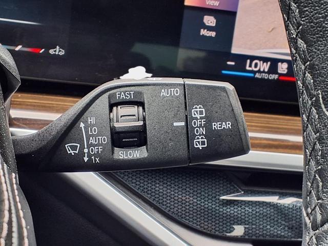 Photo of 2024 Alpine White BMW X5