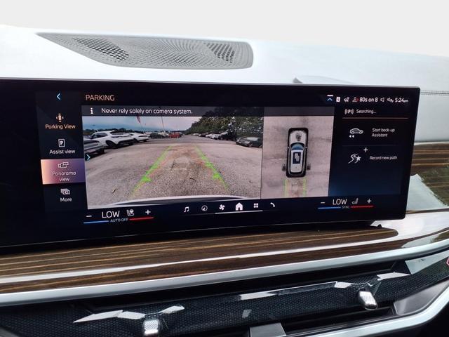 Photo of 2024 Alpine White BMW X5