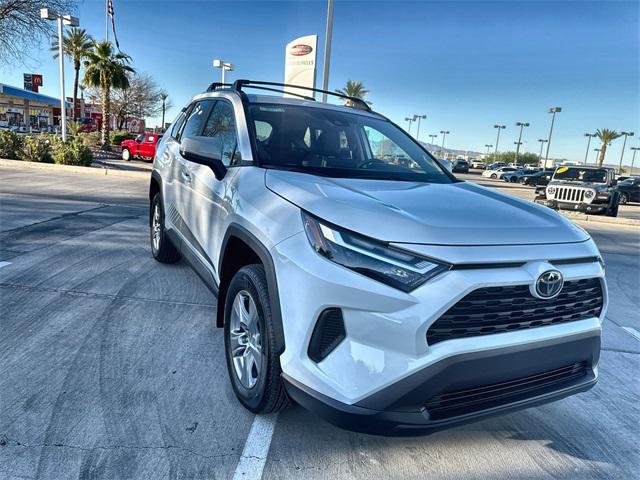 Photo of 2025 Ice Cap Toyota RAV4