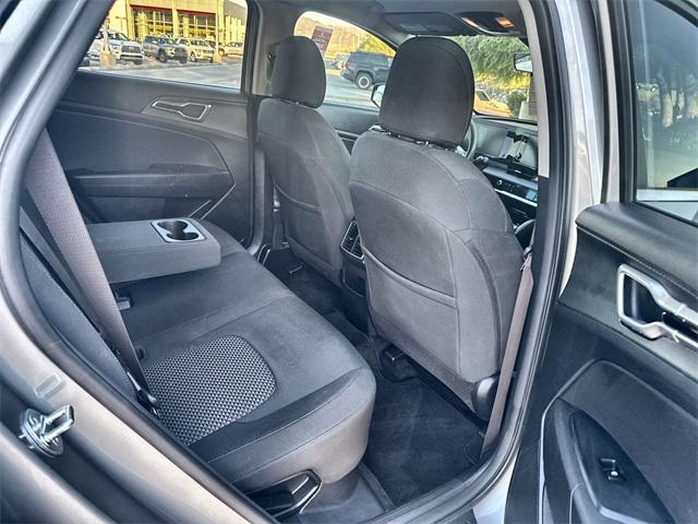 Photo of 2023 Steel Gray Kia Sportage Hybrid