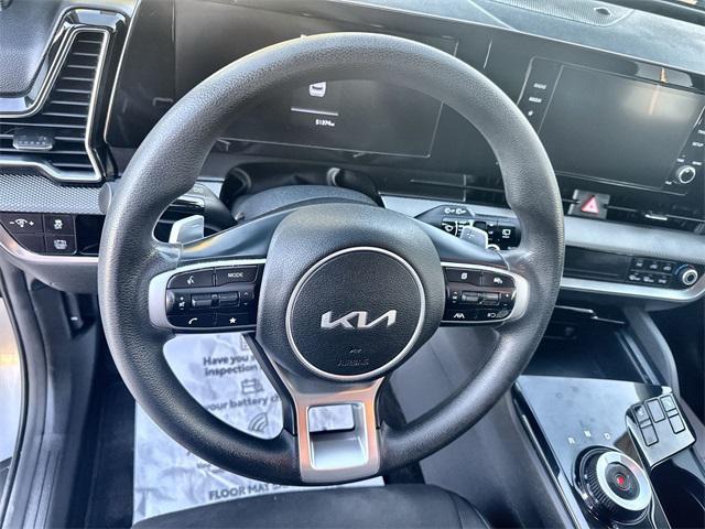 Photo of 2023 Steel Gray Kia Sportage Hybrid