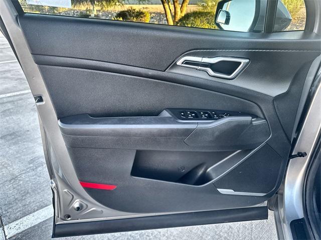 Photo of 2023 Steel Gray Kia Sportage Hybrid