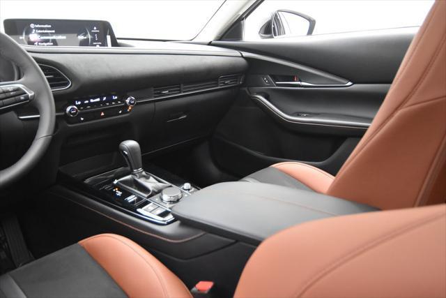 Photo of 2024 Zircon Sand Metallic Mazda CX-30