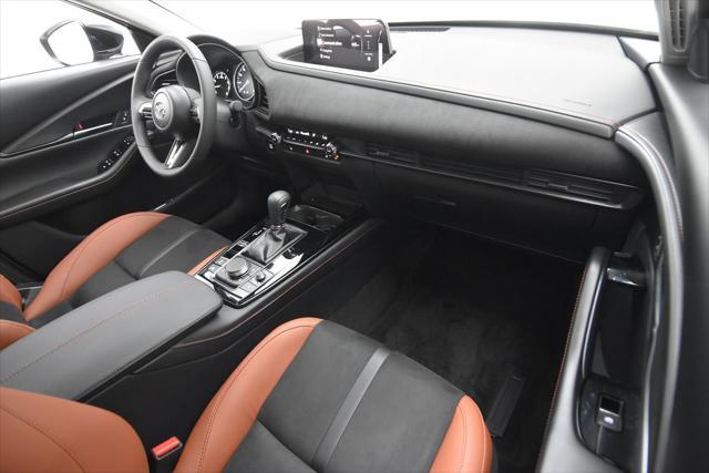 Photo of 2024 Zircon Sand Metallic Mazda CX-30
