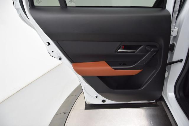 Photo of 2025 wind chill pearl Mazda CX-50