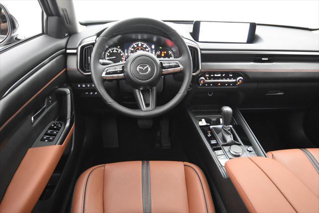Photo of 2025 wind chill pearl Mazda CX-50
