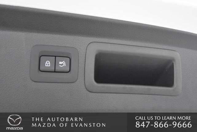 Photo of 2025 wind chill pearl Mazda CX-50