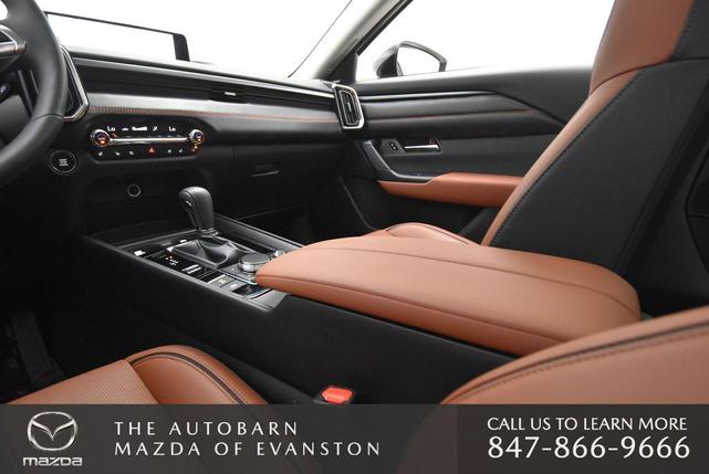 Photo of 2025 wind chill pearl Mazda CX-50