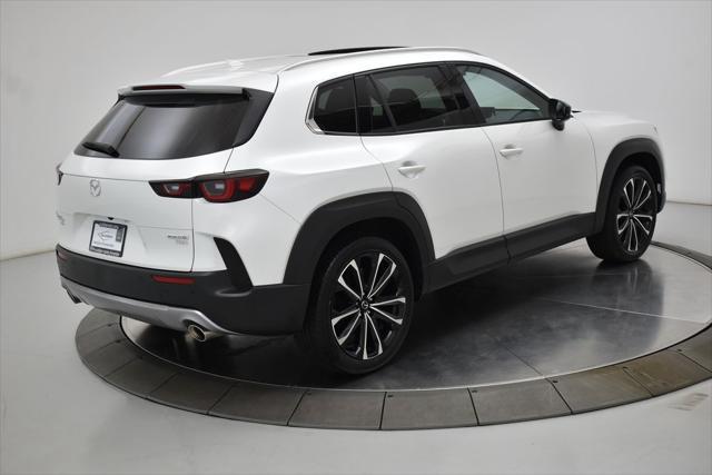 Photo of 2025 wind chill pearl Mazda CX-50
