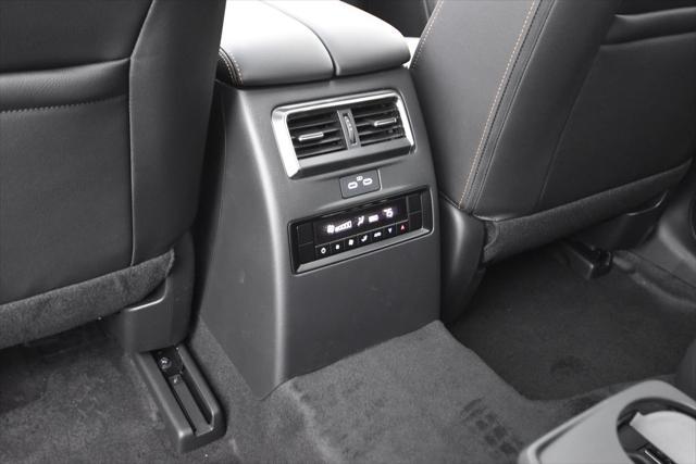 Photo of 2025 Rhodium White Premium Mazda CX-90