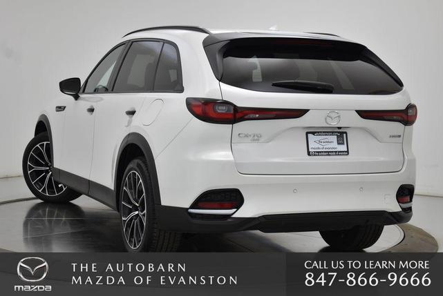 Photo of 2025 Rhodium White Premium Mazda CX-70 PHEV