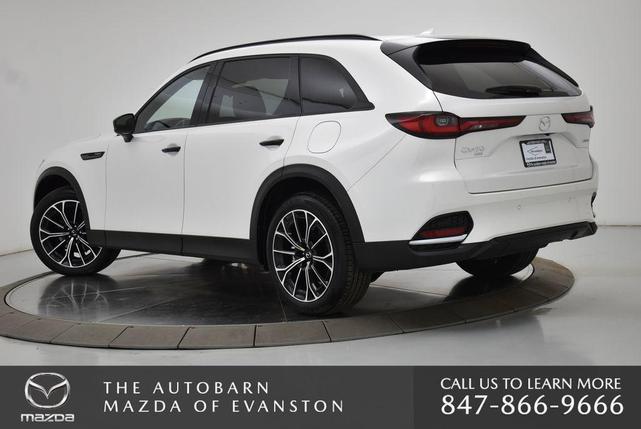 Photo of 2025 Rhodium White Premium Mazda CX-70 PHEV