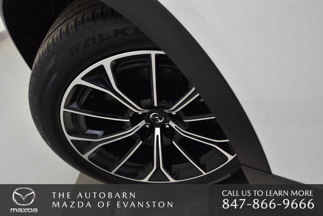 Photo of 2025 Rhodium White Premium Mazda CX-70 PHEV