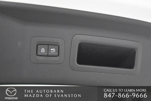 Photo of 2025 Rhodium White Premium Mazda CX-70 PHEV