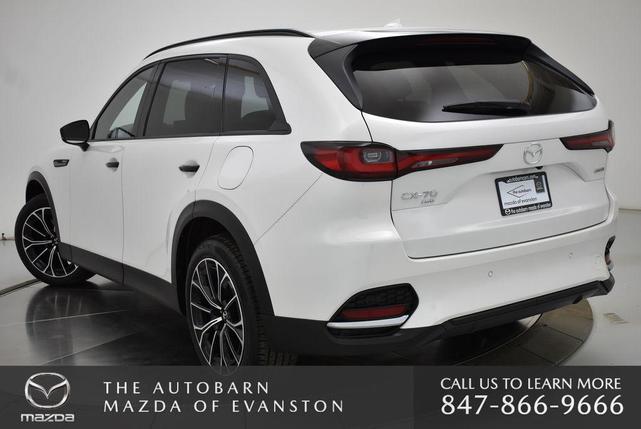 Photo of 2025 Rhodium White Premium Mazda CX-70 PHEV