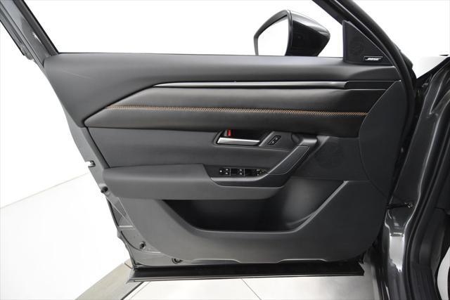 Photo of 2025 Machine Gray Metallic Mazda CX-50 Hybrid