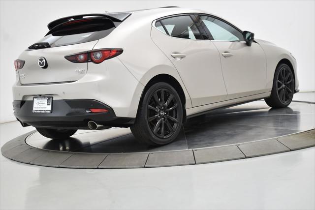 Photo of 2025 Platinum Quartz Metallic Mazda Mazda3
