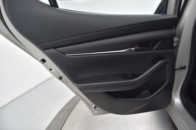 Photo of 2025 Platinum Quartz Metallic Mazda Mazda3
