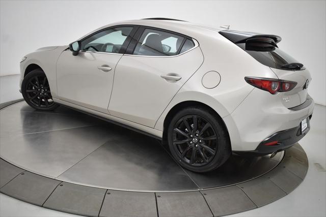 Photo of 2025 Platinum Quartz Metallic Mazda Mazda3