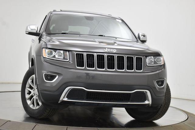 Photo of 2015 Granite Crystal Metallic Clearcoat Jeep Grand Cherokee