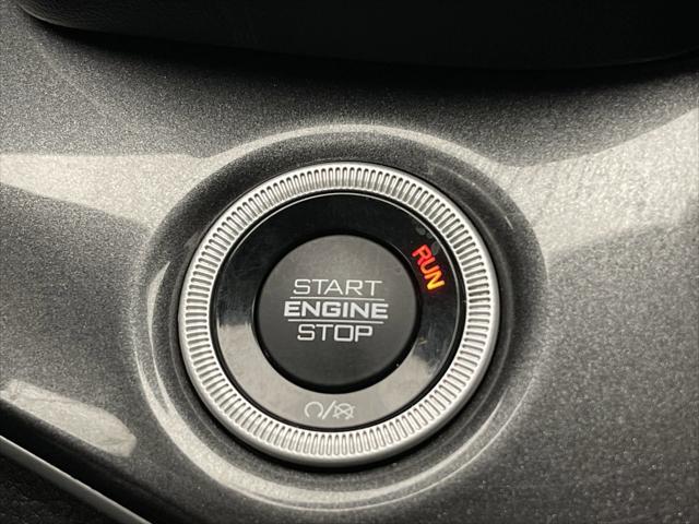 Photo of 2023 Bright White Clearcoat Jeep Grand Cherokee