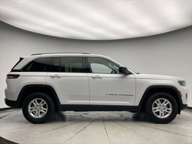 Photo of 2023 Bright White Clearcoat Jeep Grand Cherokee