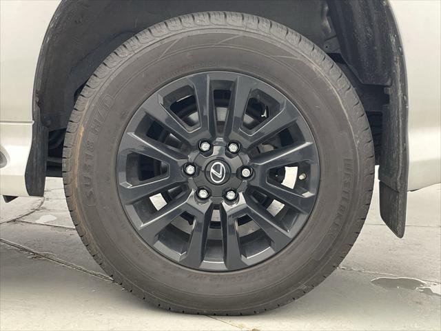 Photo of 2022 Starfire Pearl Lexus GX 460