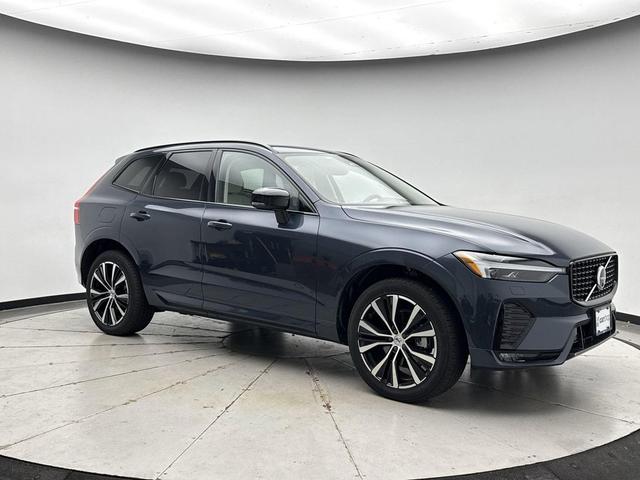 Photo of 2024 Denim Blue Metallic Volvo XC60