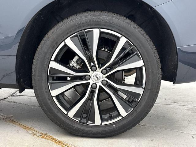 Photo of 2024 Denim Blue Metallic Volvo XC60
