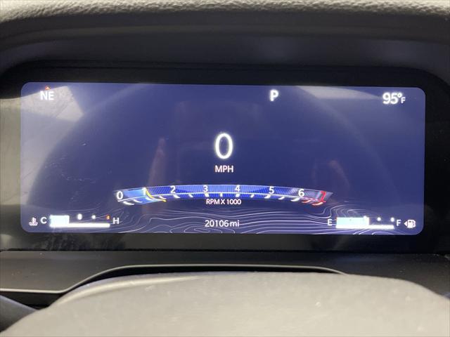 Photo of 2023 Diamond Black Crystal Pearlcoat Jeep Grand Cherokee