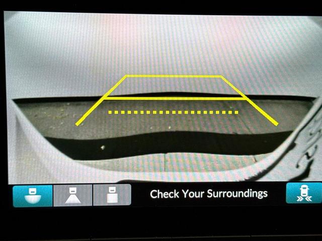 Photo of 2025 Platinum White Honda CR-V Hybrid