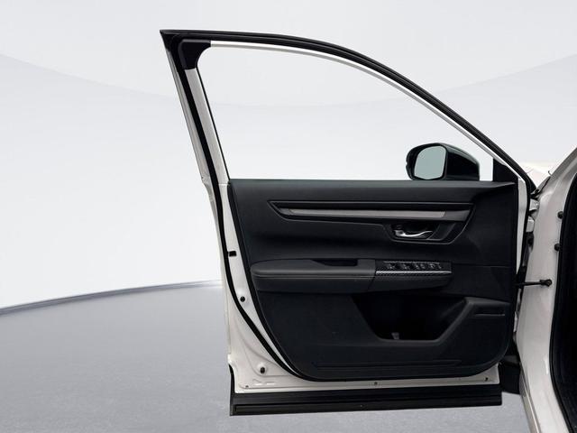 Photo of 2025 Platinum White Honda CR-V Hybrid