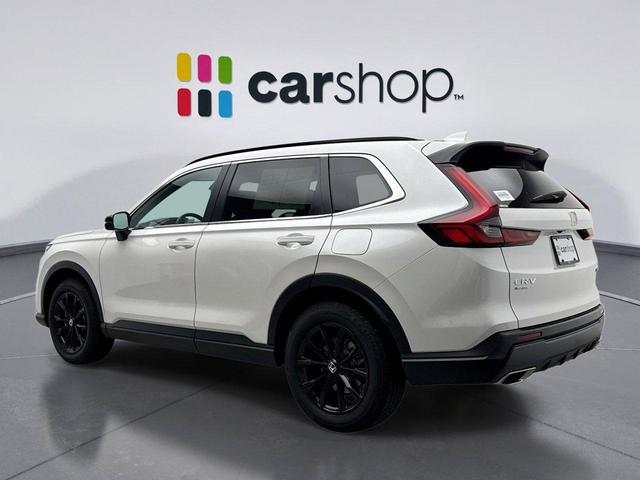 Photo of 2025 Platinum White Honda CR-V Hybrid