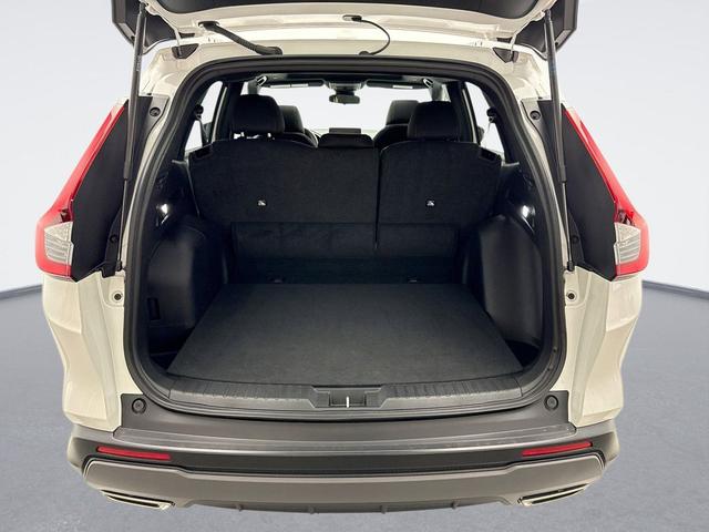 Photo of 2025 Platinum White Honda CR-V Hybrid