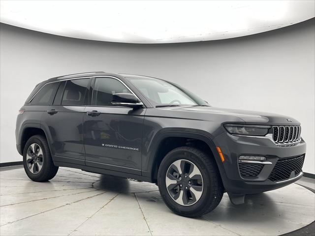 Photo of 2024 Baltic Gray Metallic Clearcoat Jeep Grand Cherokee 4xe