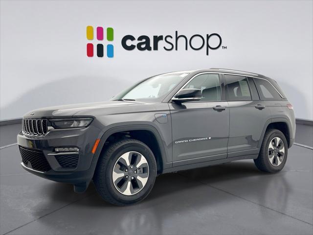 Photo of 2024 Baltic Gray Metallic Clearcoat Jeep Grand Cherokee 4xe