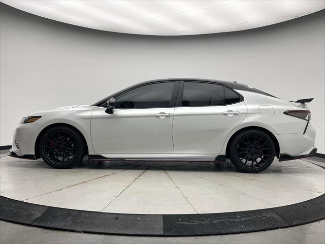 Photo of 2023 Wind Chill Pearl/Midnight Black Metallic Toyota Camry