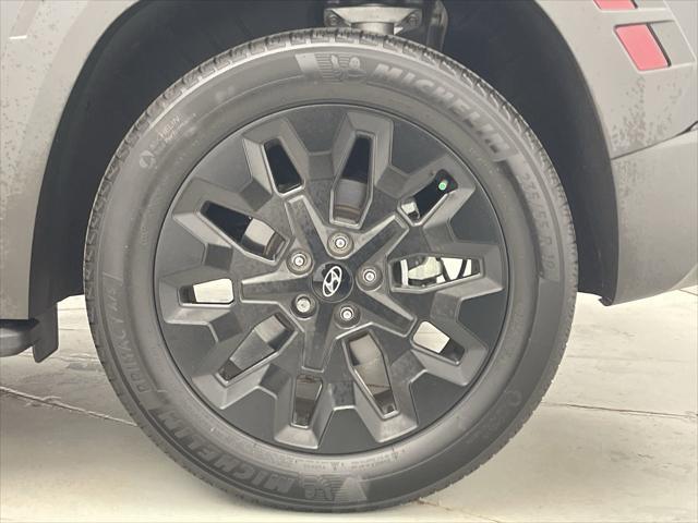 Photo of 2024 Black Pearl Hyundai TUCSON