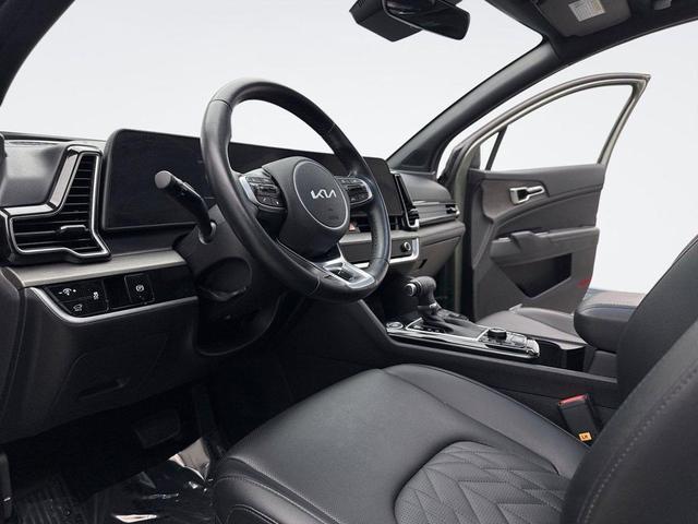 Photo of 2024 Jungle Green Kia Sportage