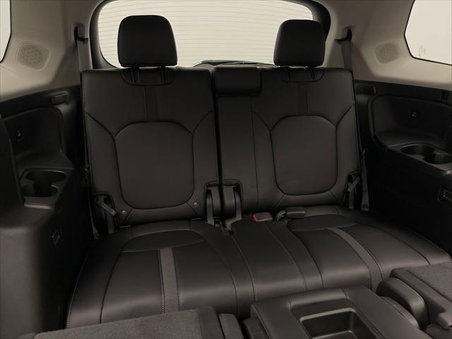 Photo of 2023 Platinum White Honda Pilot