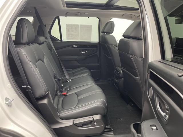 Photo of 2023 Platinum White Honda Pilot