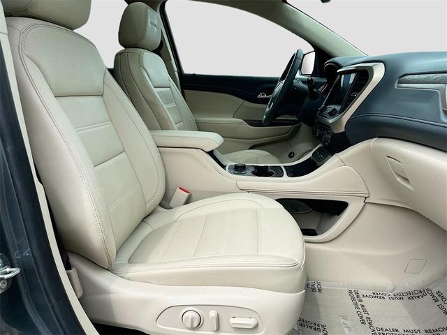 Photo of 2022 Satin Steel Metallic GMC Acadia