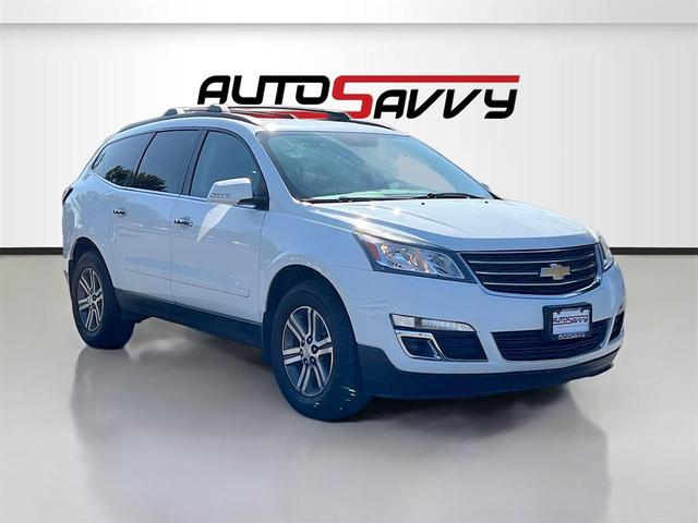 Photo of 2017 Summit White Chevrolet Traverse