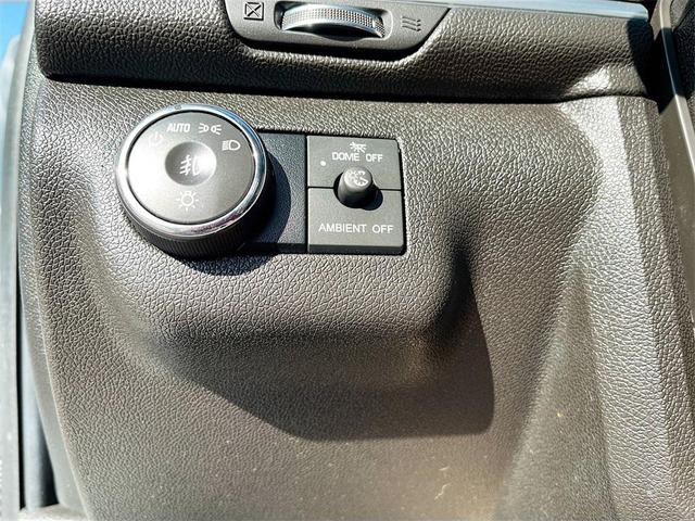 Photo of 2017 Summit White Chevrolet Traverse