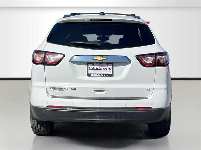 Photo of 2017 Summit White Chevrolet Traverse