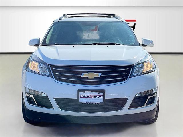 Photo of 2017 Summit White Chevrolet Traverse
